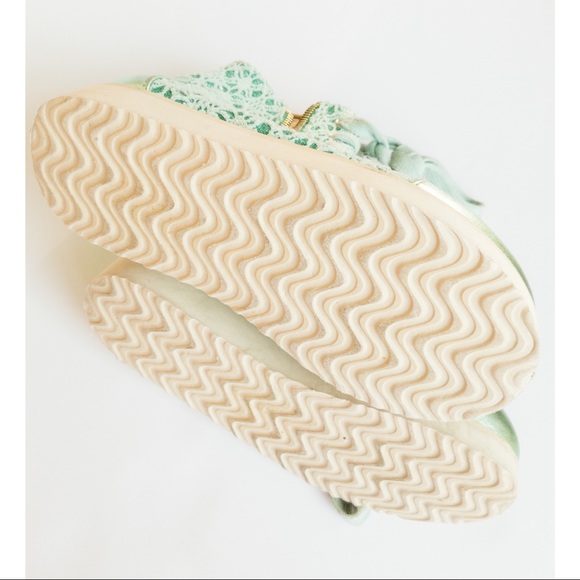 Joyfolie Mila Spring Green size 11 Sneaker - Picture 4 of 4